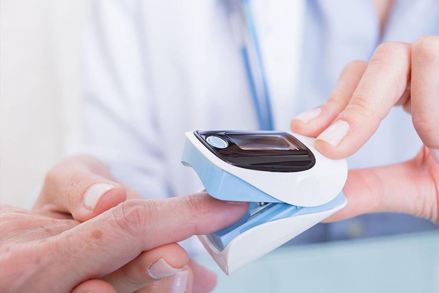 How Can A Pulse Oximeter Help With COVID19 Monitoring? LOOKEETech