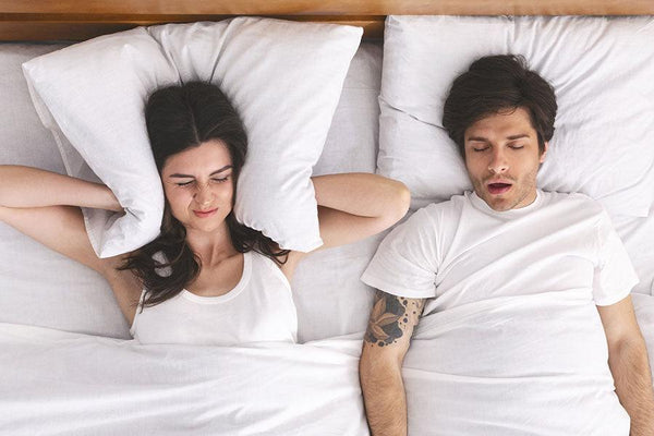 Symptoms And Causes Of Sleep Apnea To Look Out For